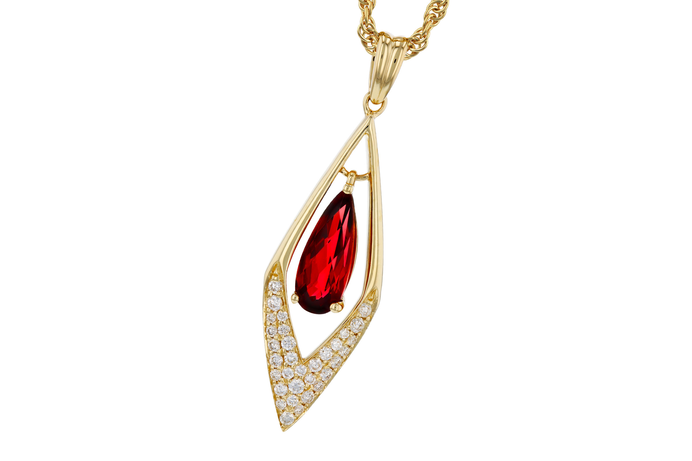 E303-47297: NECK .93 GARNET 1.10 TGW (10x4MM GAR)